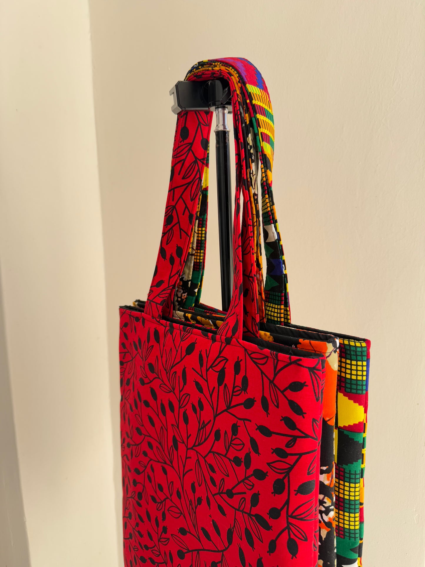 Tote bags with press buttons